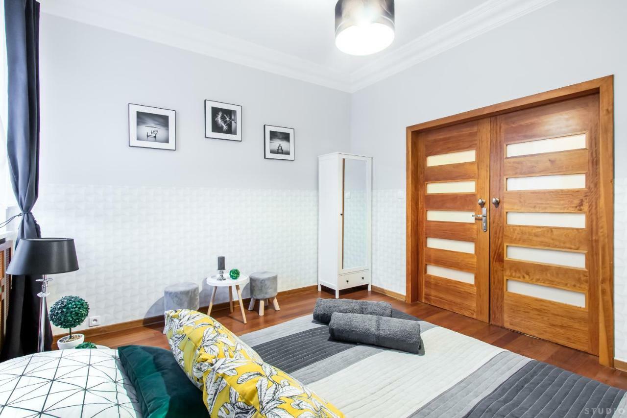 *Clicktheflat* Wilcza 33 Street Apart Rooms In The City Center Varsovia Exterior foto