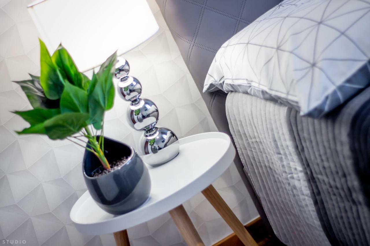 *Clicktheflat* Wilcza 33 Street Apart Rooms In The City Center Varsovia Exterior foto